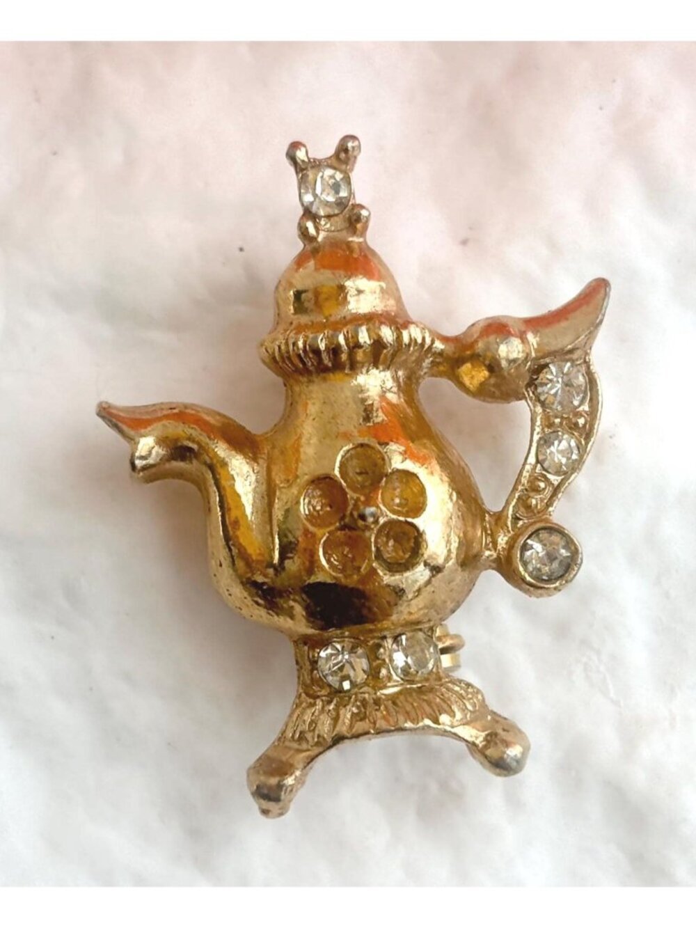 Teapot Shaped Rhinestoen Accented 80's Gold Toned Vintage Costume Jewelry Brooch